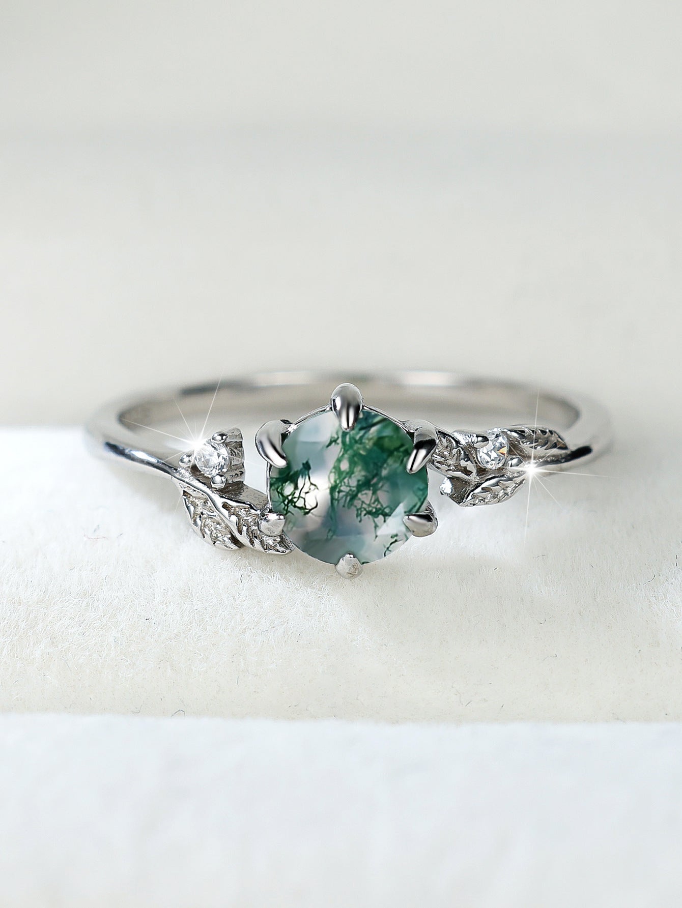 925 Sterling Silver Round Agate Edge Branch Six-claw Ring