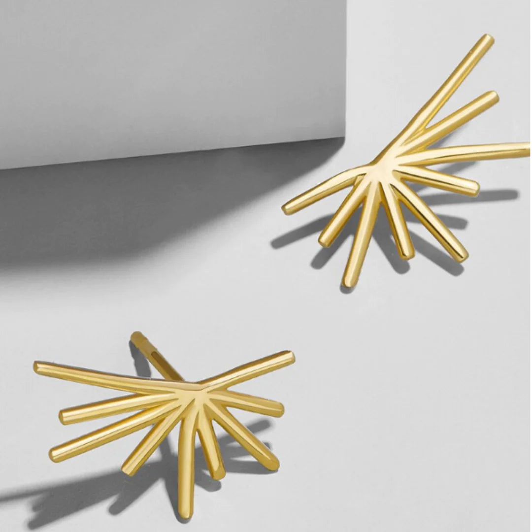 Rays of Dawn – Golden Earrings of Radiant Elegance